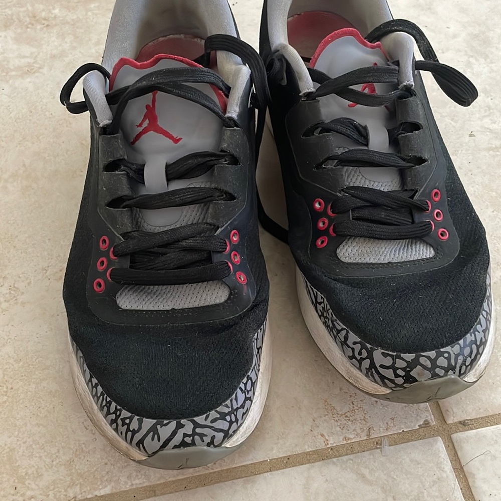 Jordan Retro 3 cement black